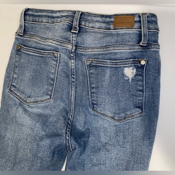 Judy Blue 3/26 Skinny Fit Distressed Raw Hem High Rise Blue Jeans Style JB8814 - Picture 6 of 9